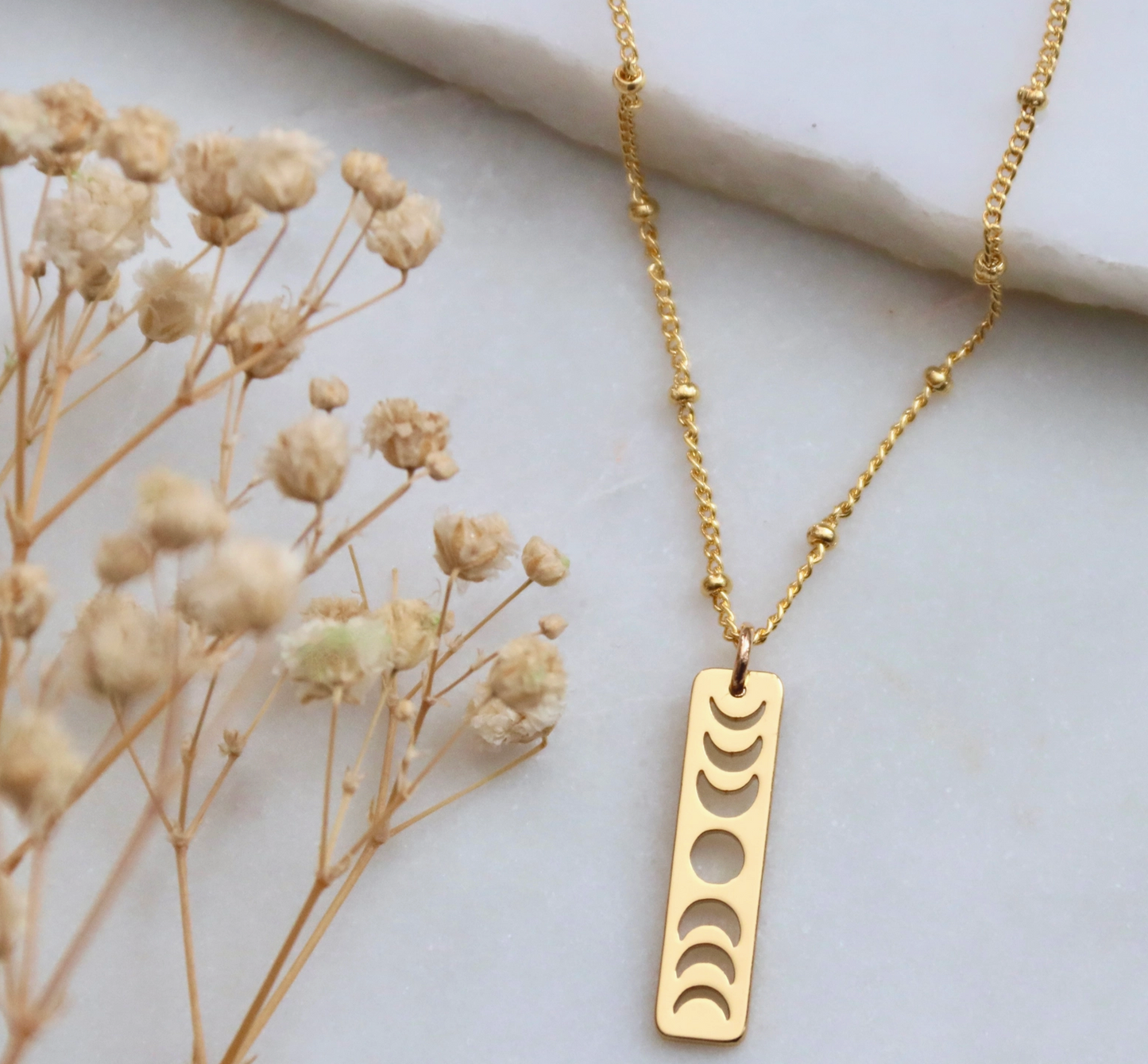 Moonphase Necklace
