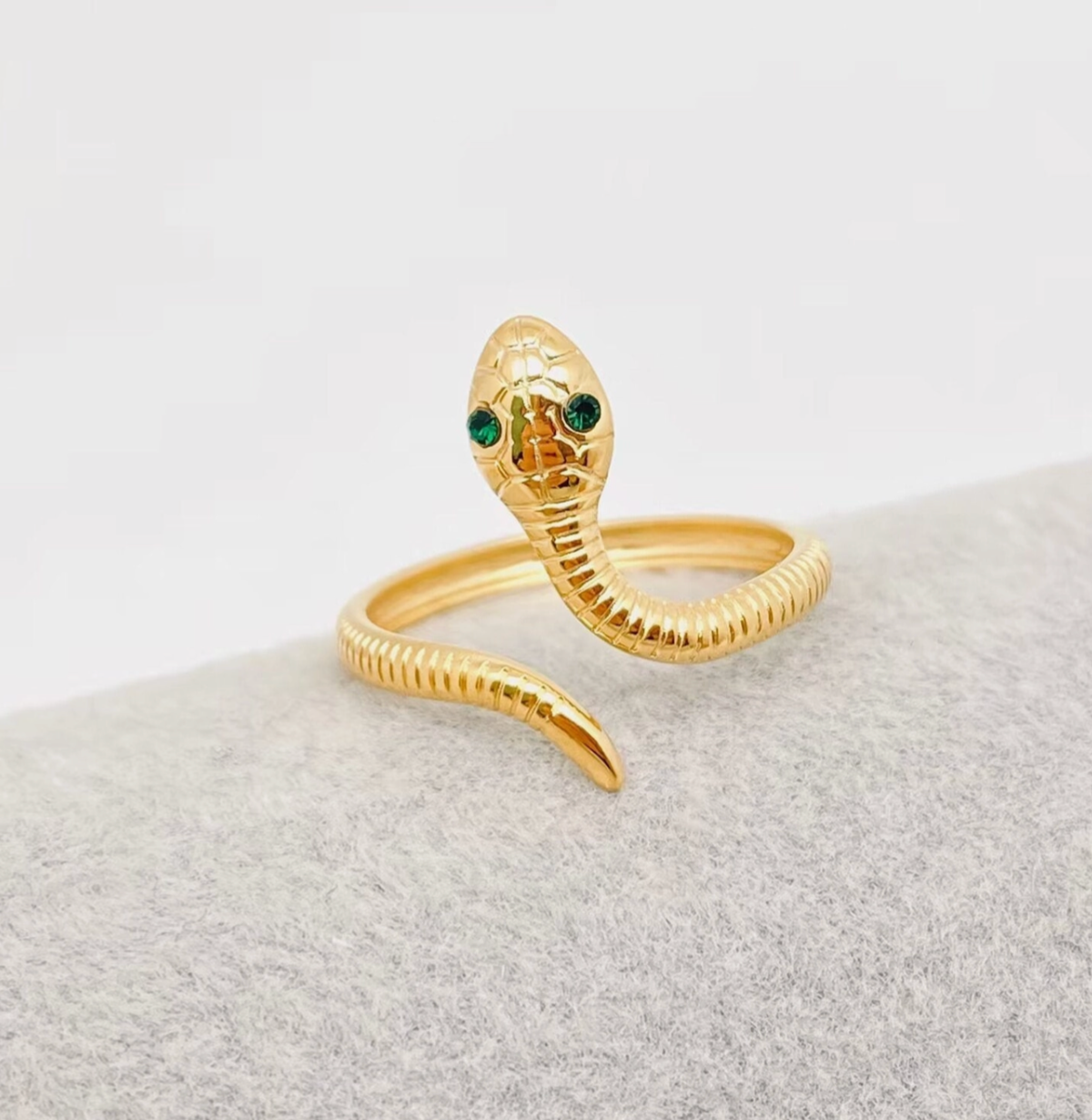 Green-Eyed Snake Ring