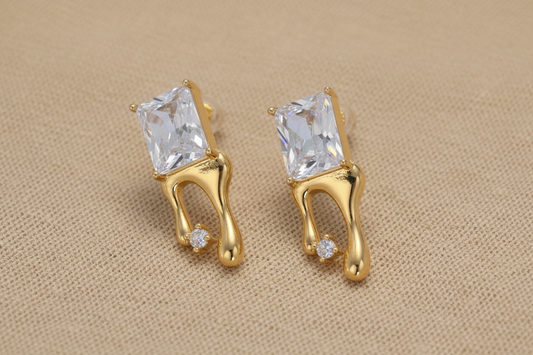 Liquid Gold Radiant Studs