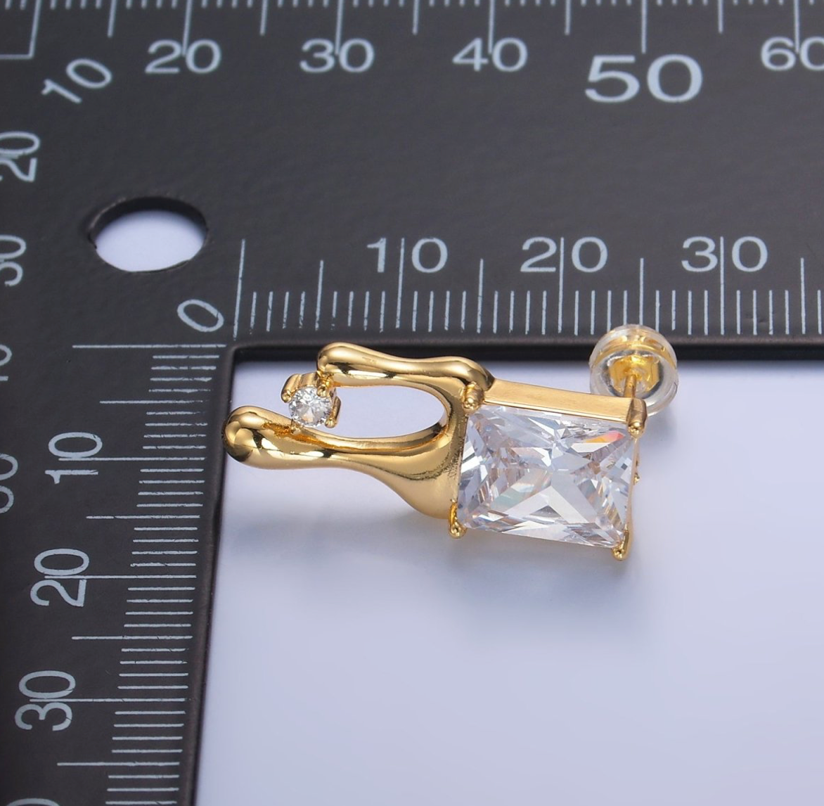 Liquid Gold Radiant Studs