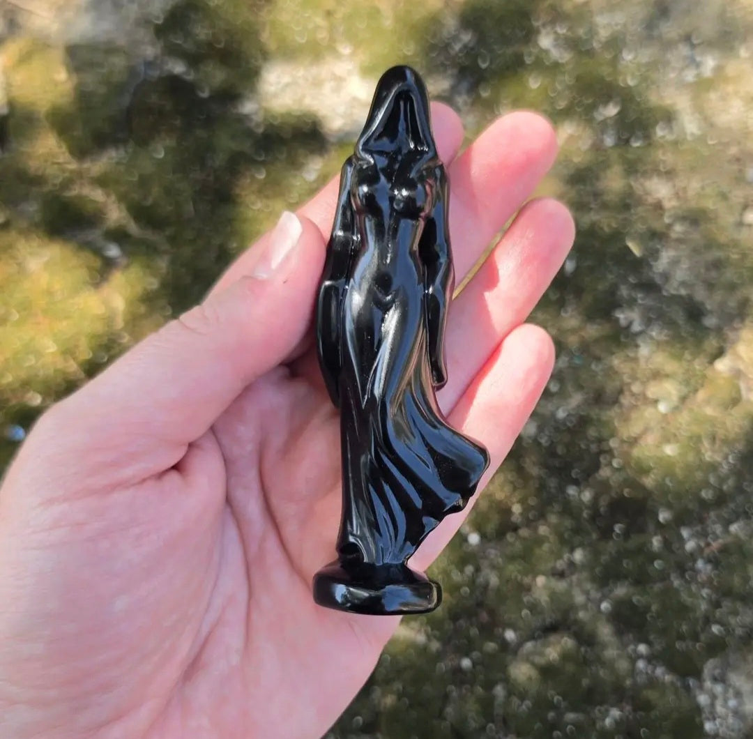 Obsidian Lady Grim Reaper Carving