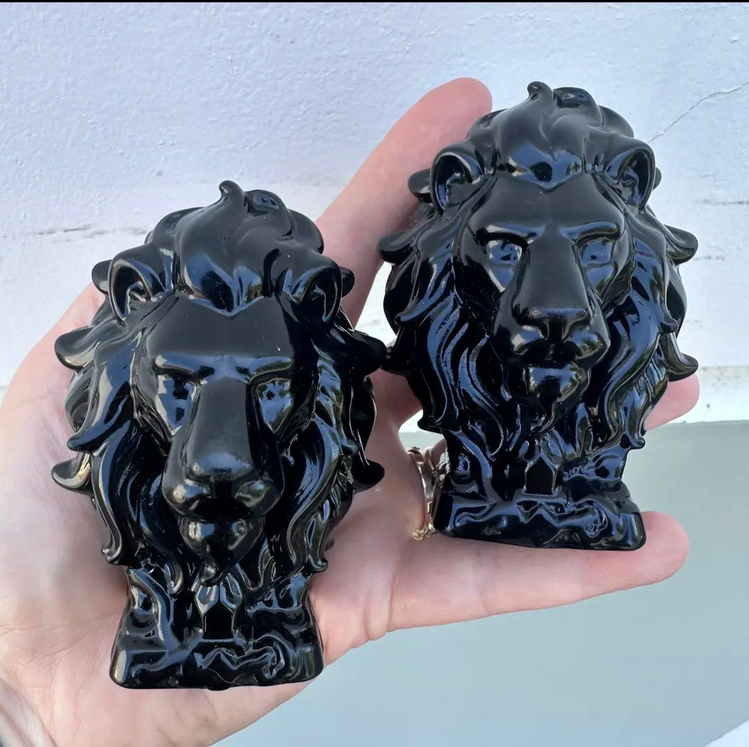 Obsidian Lion Carving