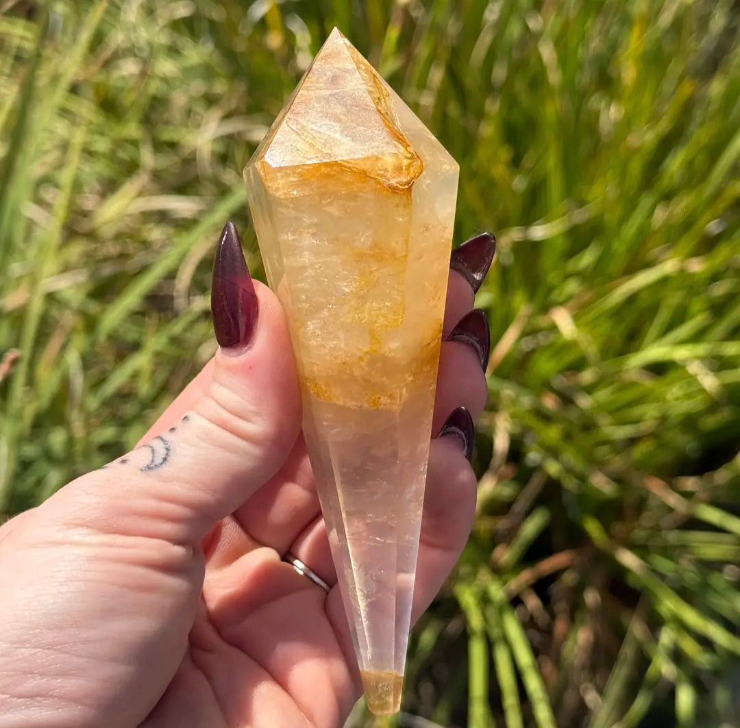 Golden Healer Wand with Gold Stand