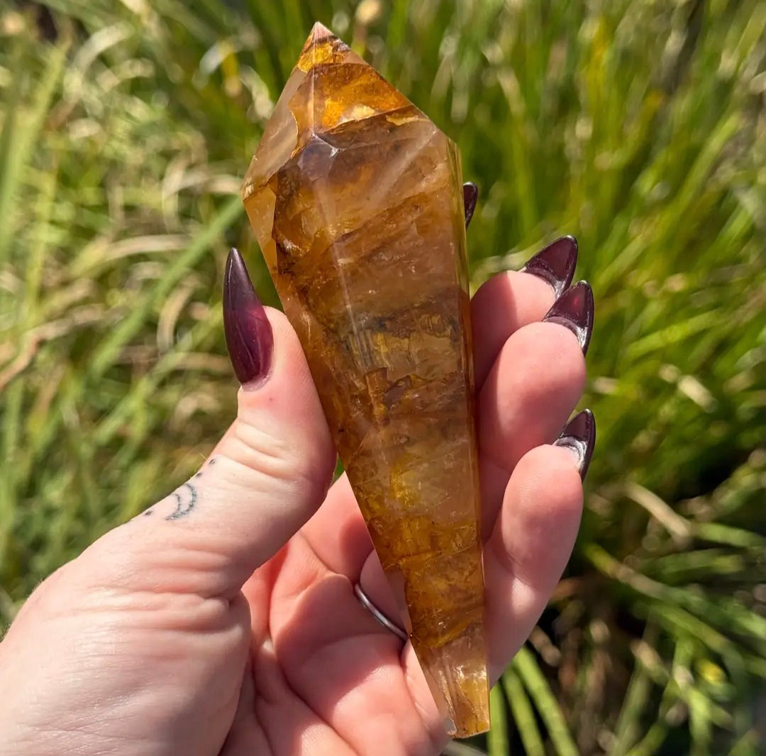 Golden Healer Wand with Gold Stand