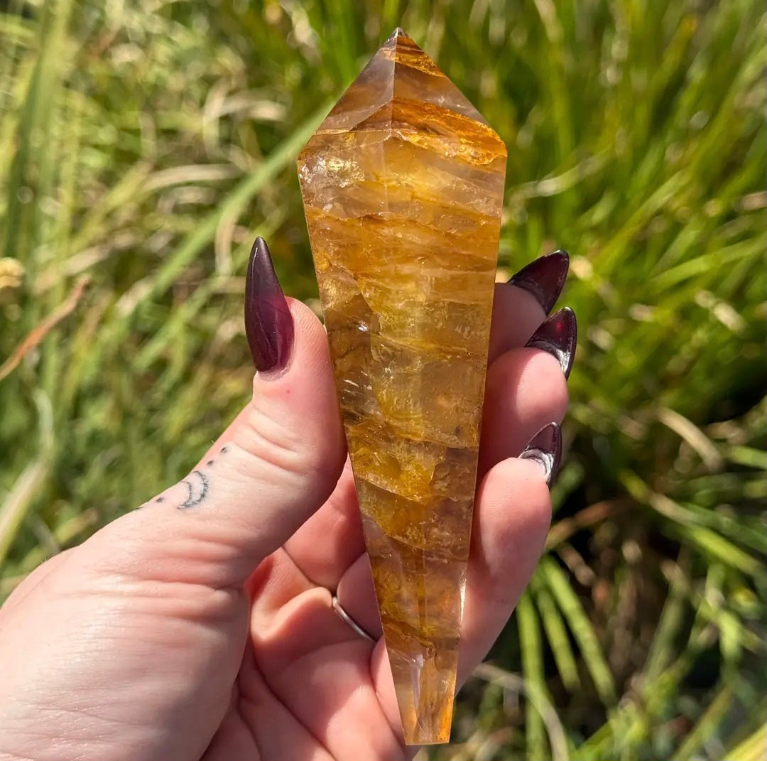 Golden Healer Wand with Gold Stand