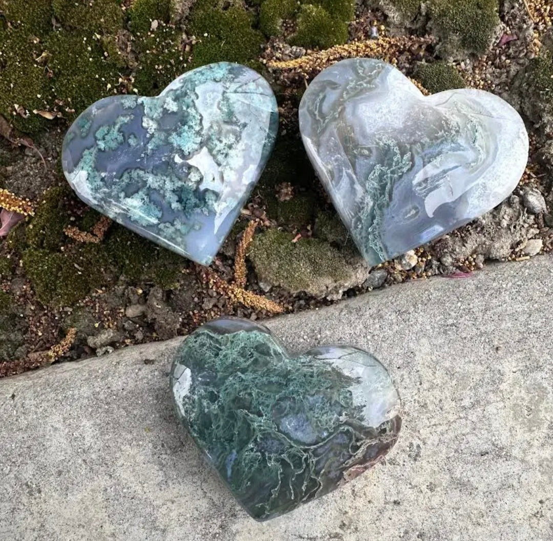 Moss Agate Heart Carving